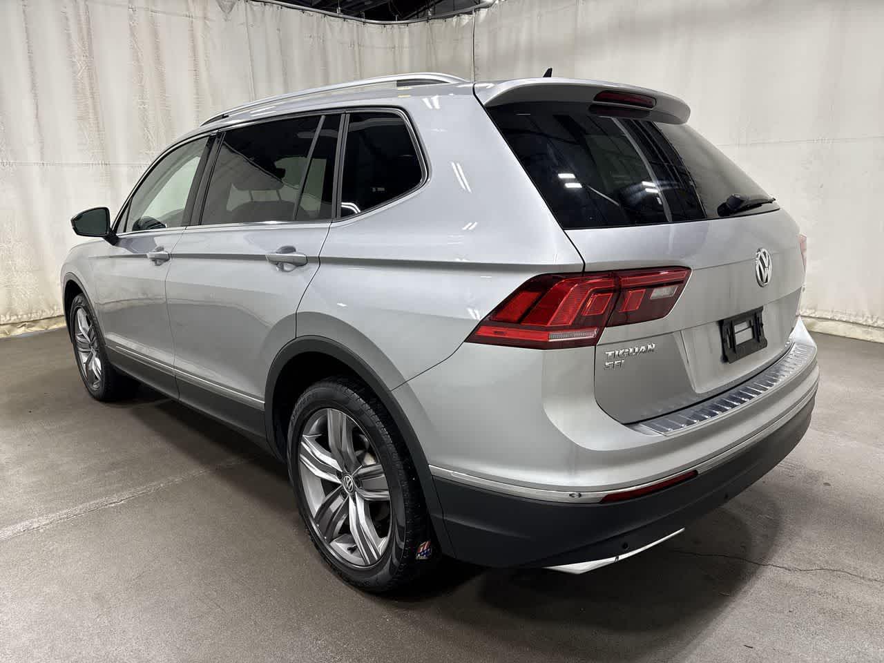 2021 Volkswagen Tiguan SEL photo 4