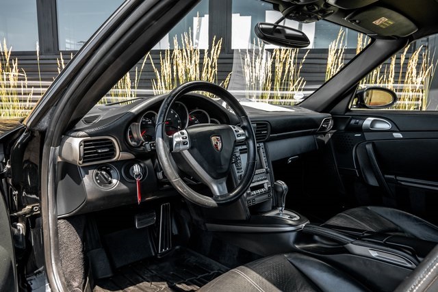 2005 Porsche 911 4S photo 2