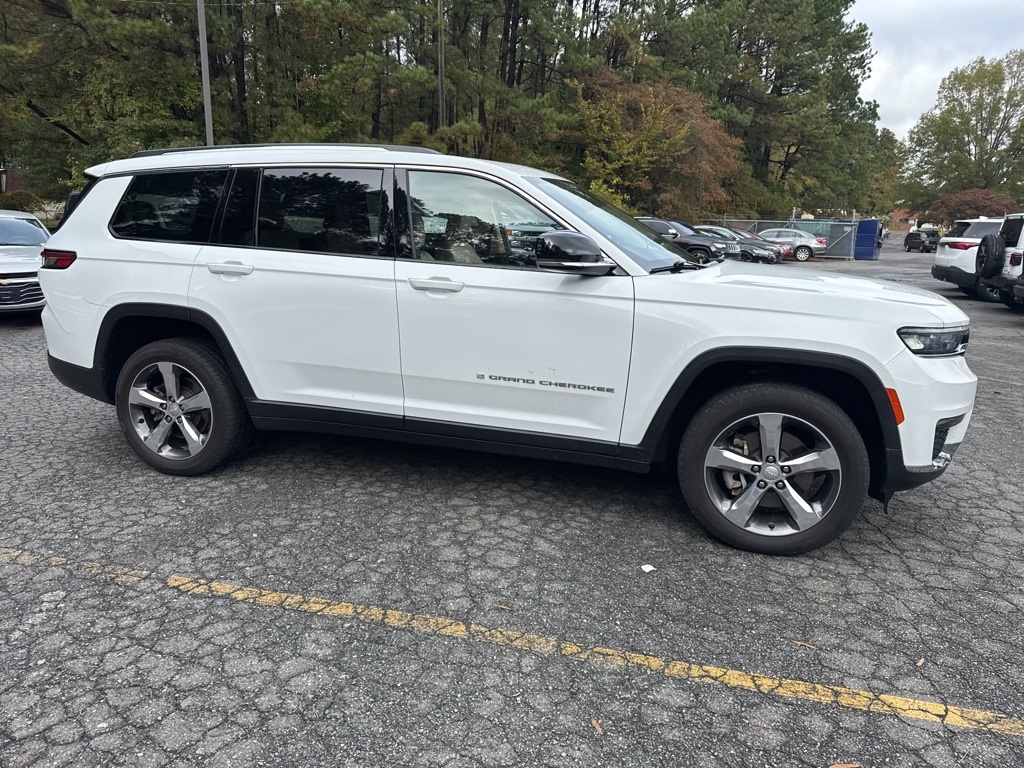 2022 Jeep Grand Cherokee Limited photo 3