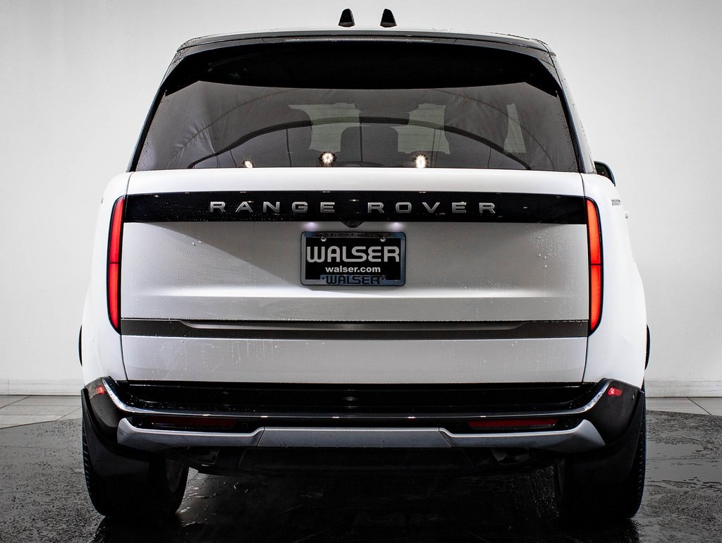 2022 Land Rover Range Rover SE photo 7