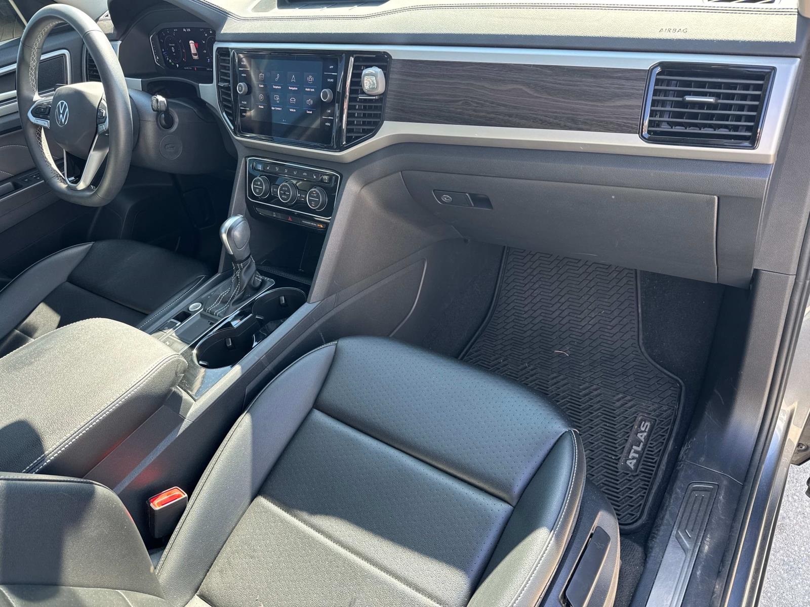 2022 Volkswagen Atlas V6 SE Technology photo 10