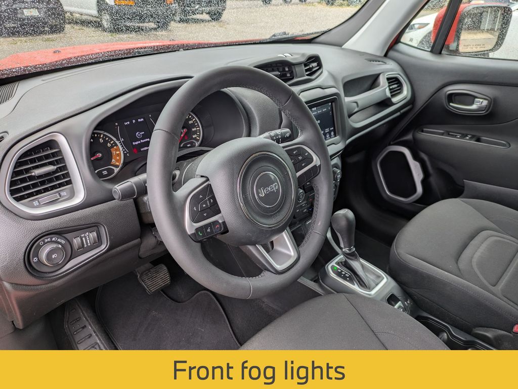2020 Jeep Renegade Latitude photo 11