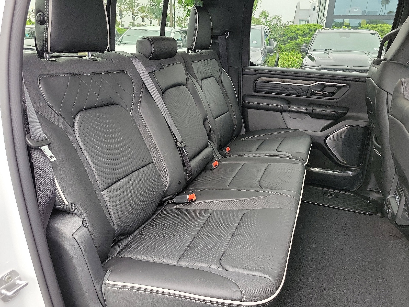 2025 Ram 1500 Limited photo 17