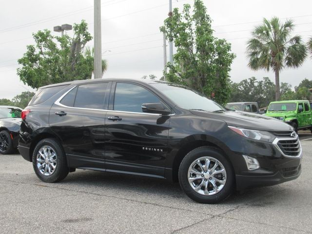 2018 Chevrolet Equinox LT photo 2