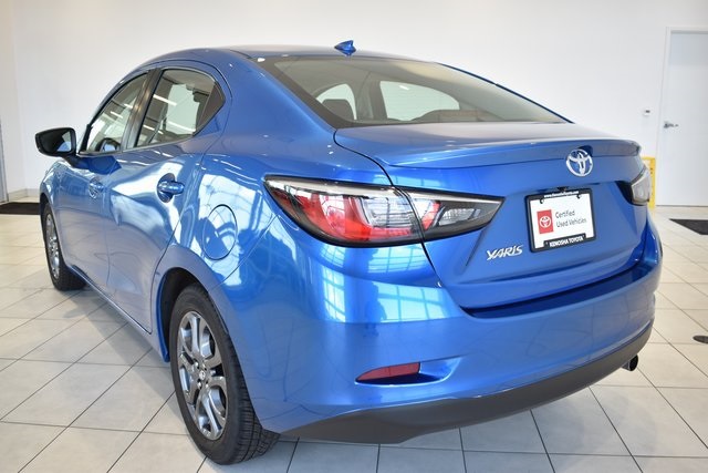 2019 Toyota Yaris LE photo 6