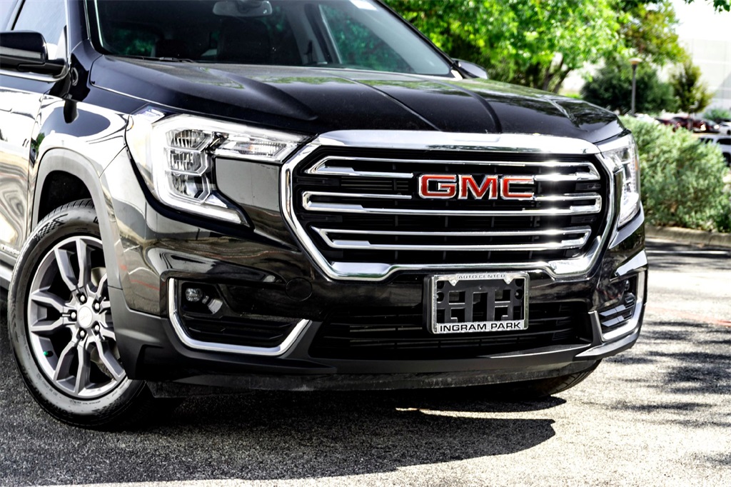 2024 Gmc Terrain SLT photo 3