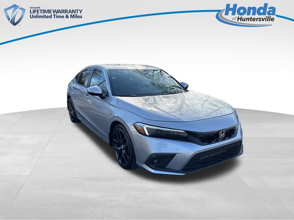 2024 Honda Civic Hatchback Sport Touring's photo