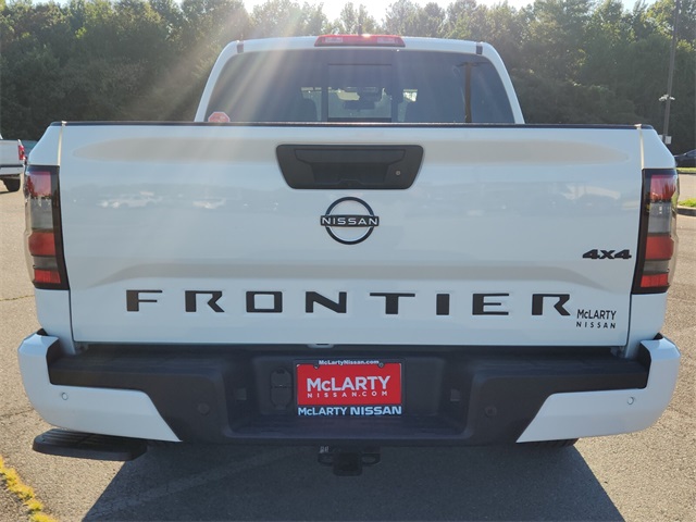 2026 Nissan Frontier Crew Cab SV photo 4