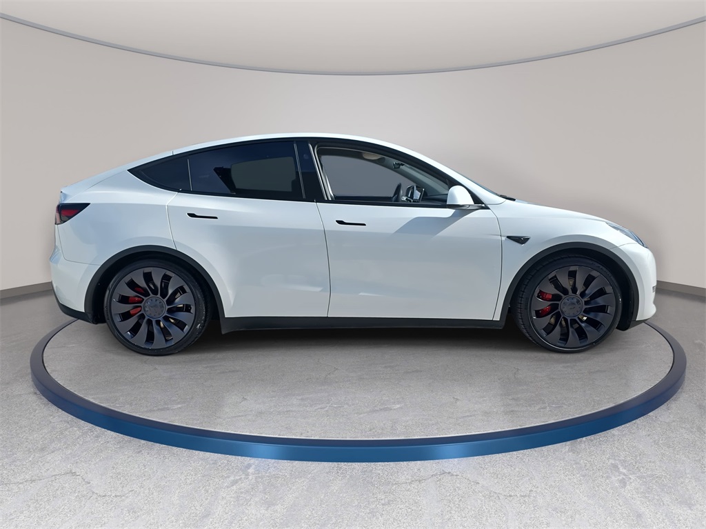 2024 Tesla Model Y Performance photo 4