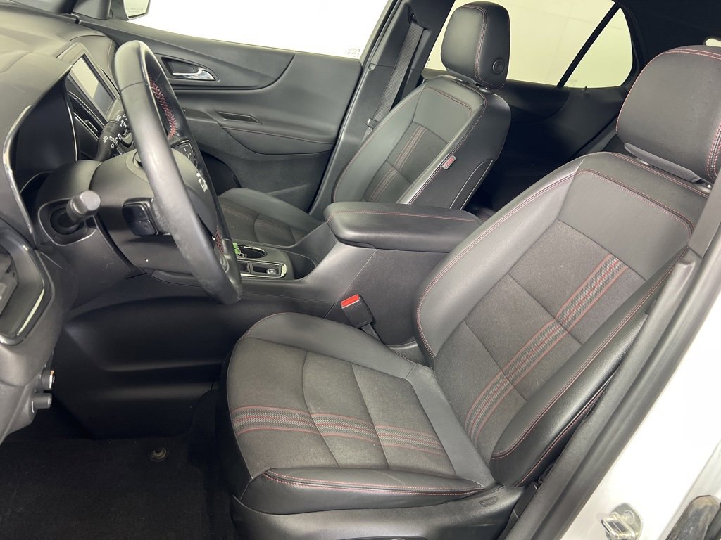 2023 Chevrolet Equinox RS photo 3