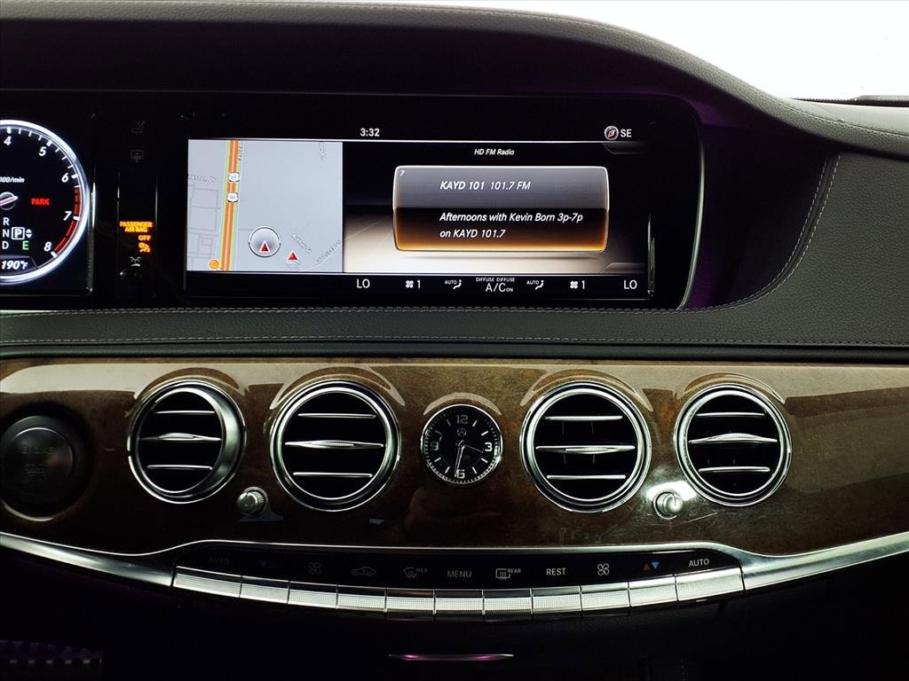 2014 Mercedes Benz S 550 photo 13