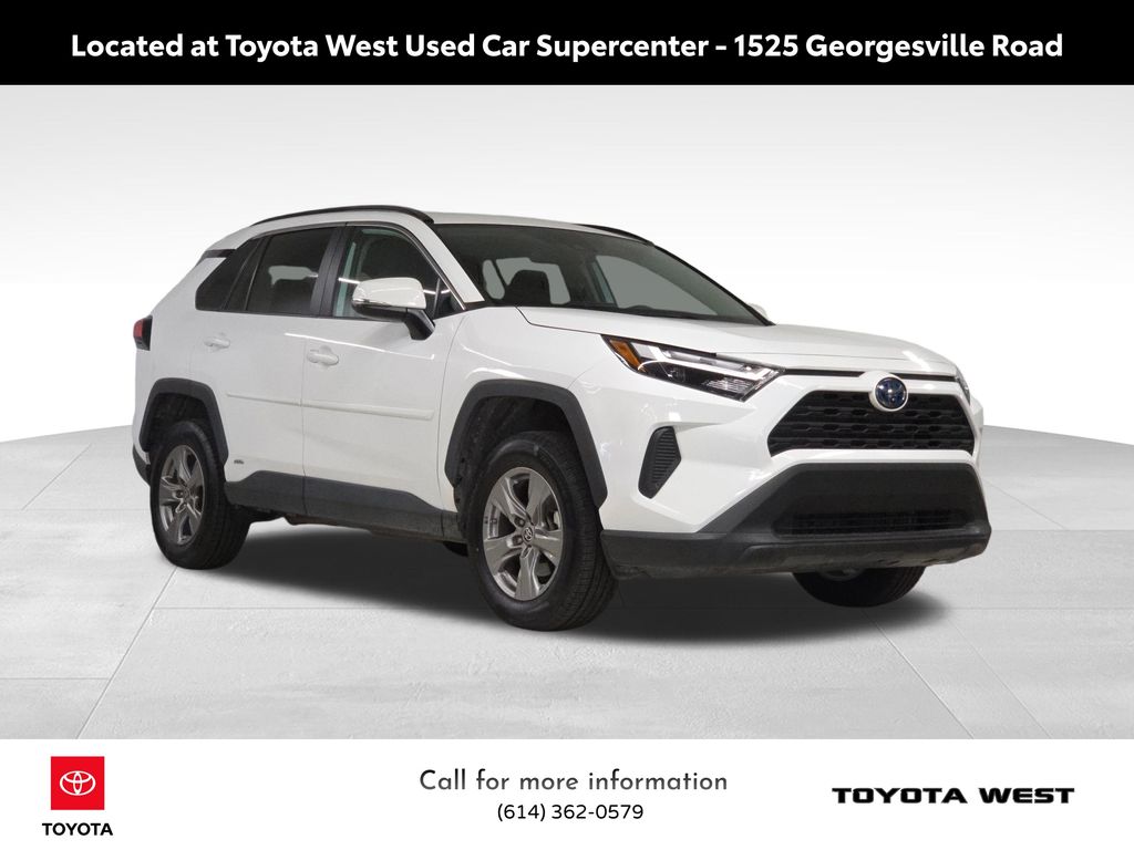 2024 Toyota RAV4 Hybrid LE photo 2