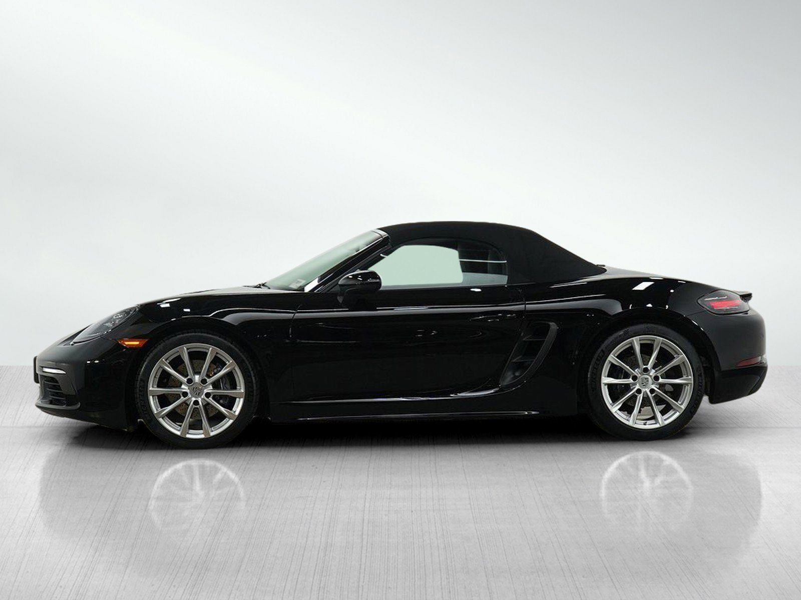 Used 2017 Porsche 718 Base with VIN WP0CA2A82HS221433 for sale in Bloomington, Minnesota