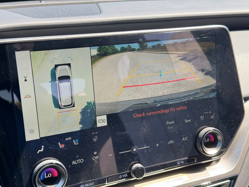 2025 Lexus TX 500h F SPORT Performance Premium photo 4