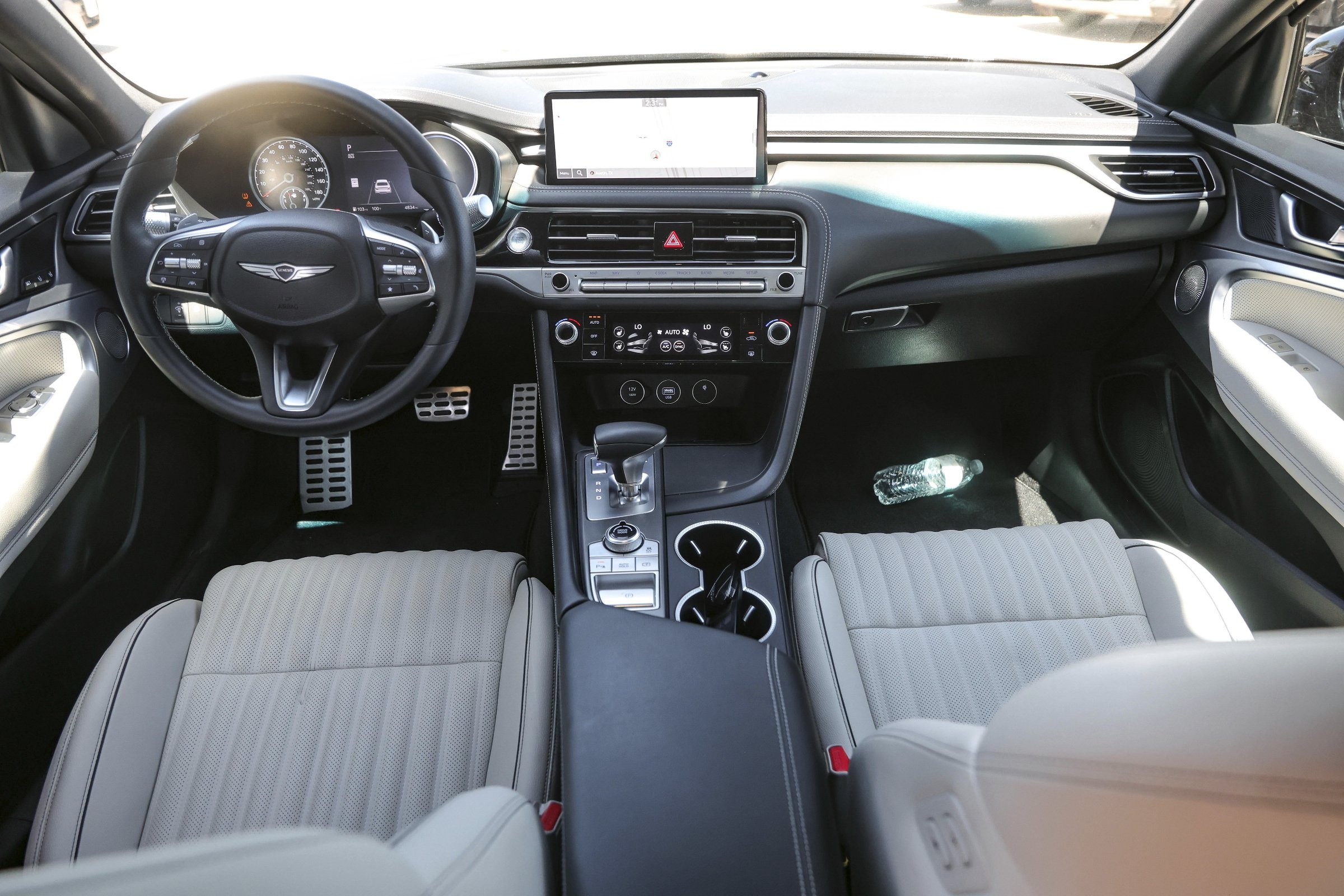 2025 Genesis G70 3.3T Sport Advanced photo 28