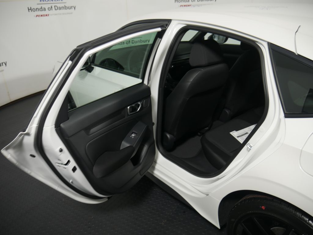 2026 Honda Civic Hatchback Sport photo 9