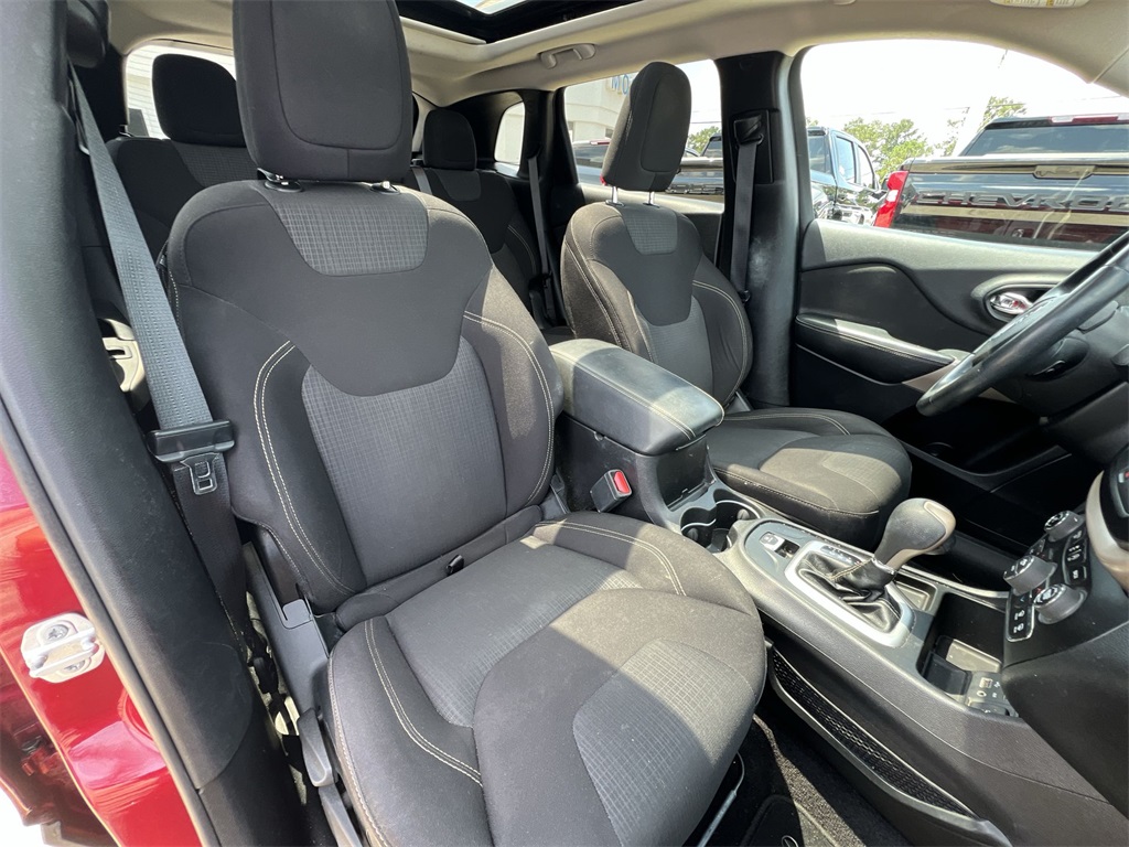 2017 Jeep Cherokee Latitude photo 21