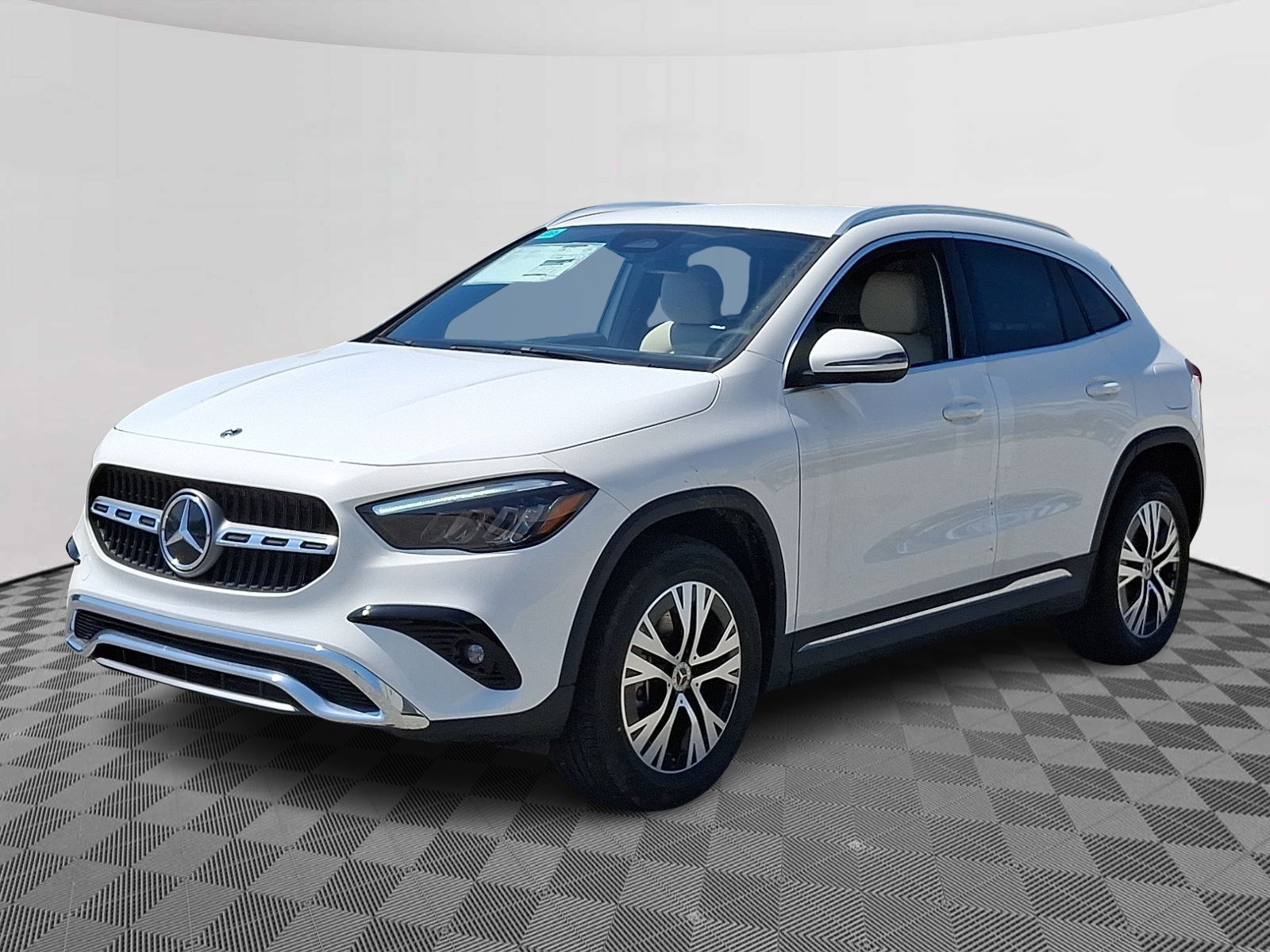 2025 Mercedes Benz GLA 250 4MATIC photo 3