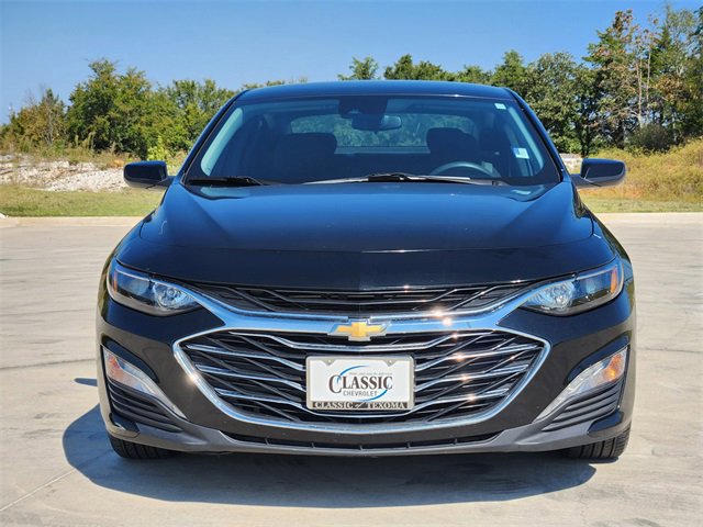 2023 Chevrolet Malibu 1LT photo 2