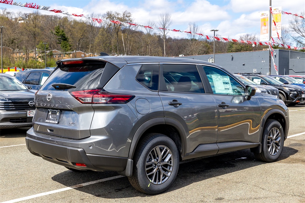 2025 Nissan Rogue S photo 4
