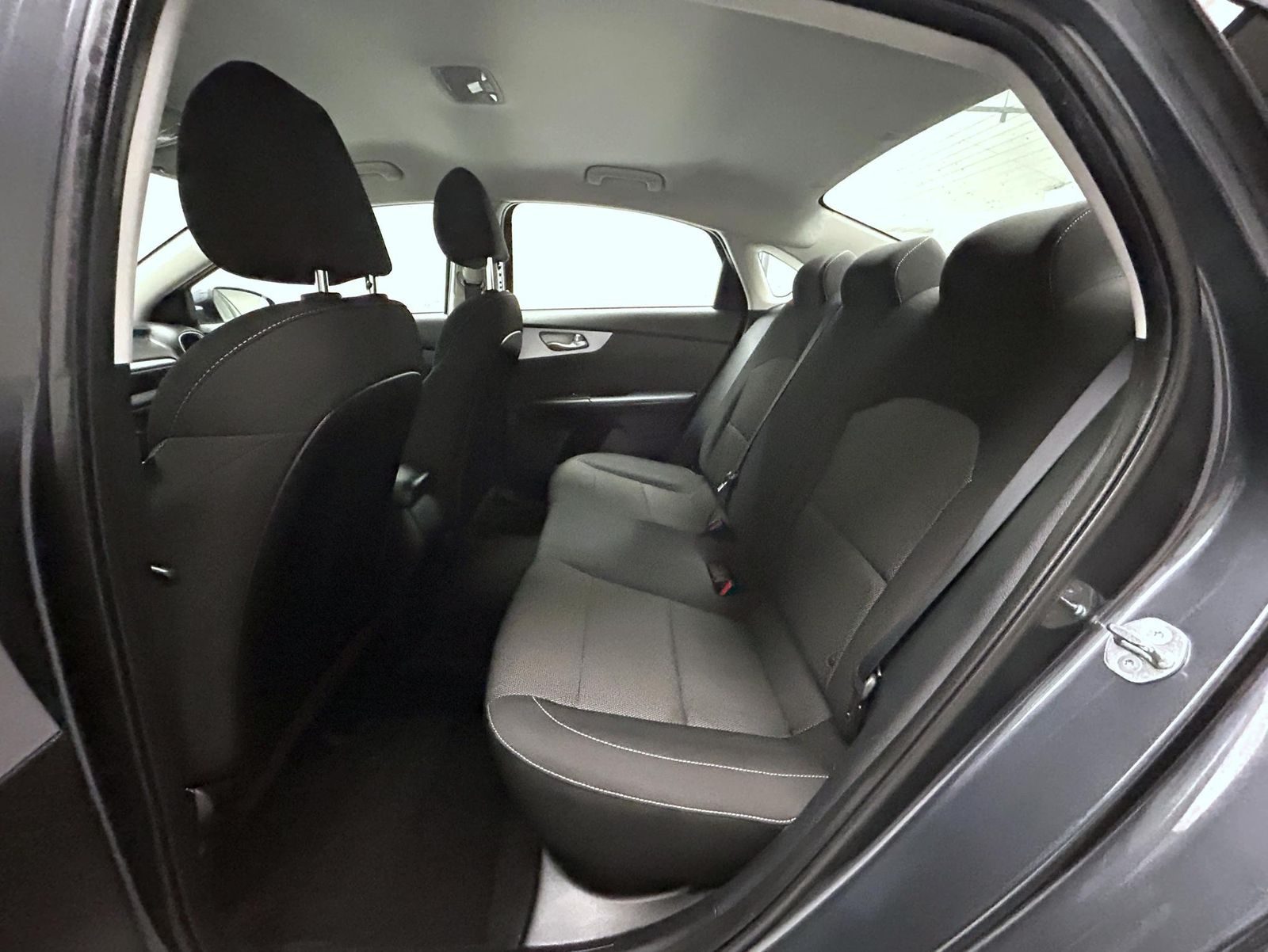 2023 Kia Forte LXS photo 18