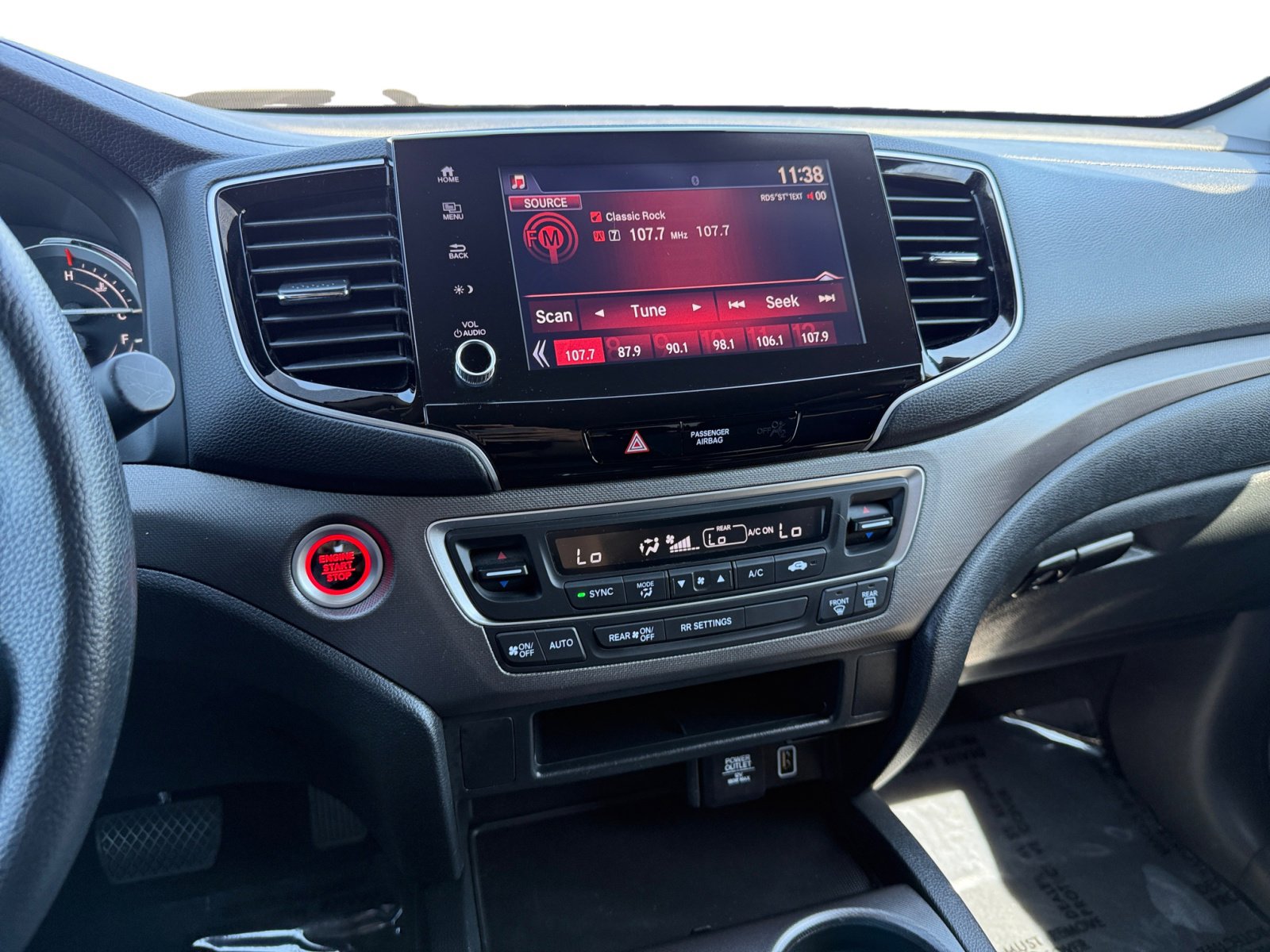 2023 Honda Ridgeline Sport photo 12