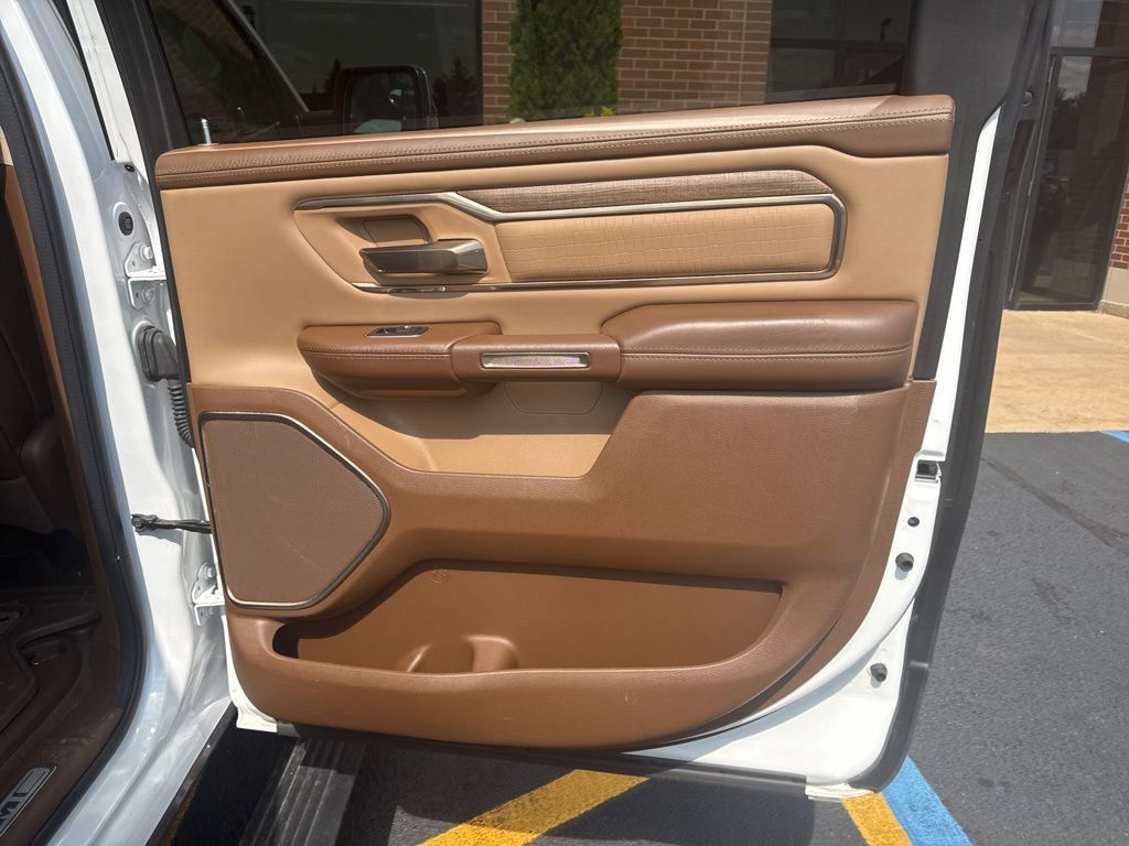 2020 Ram 1500 Laramie Longhorn photo 9