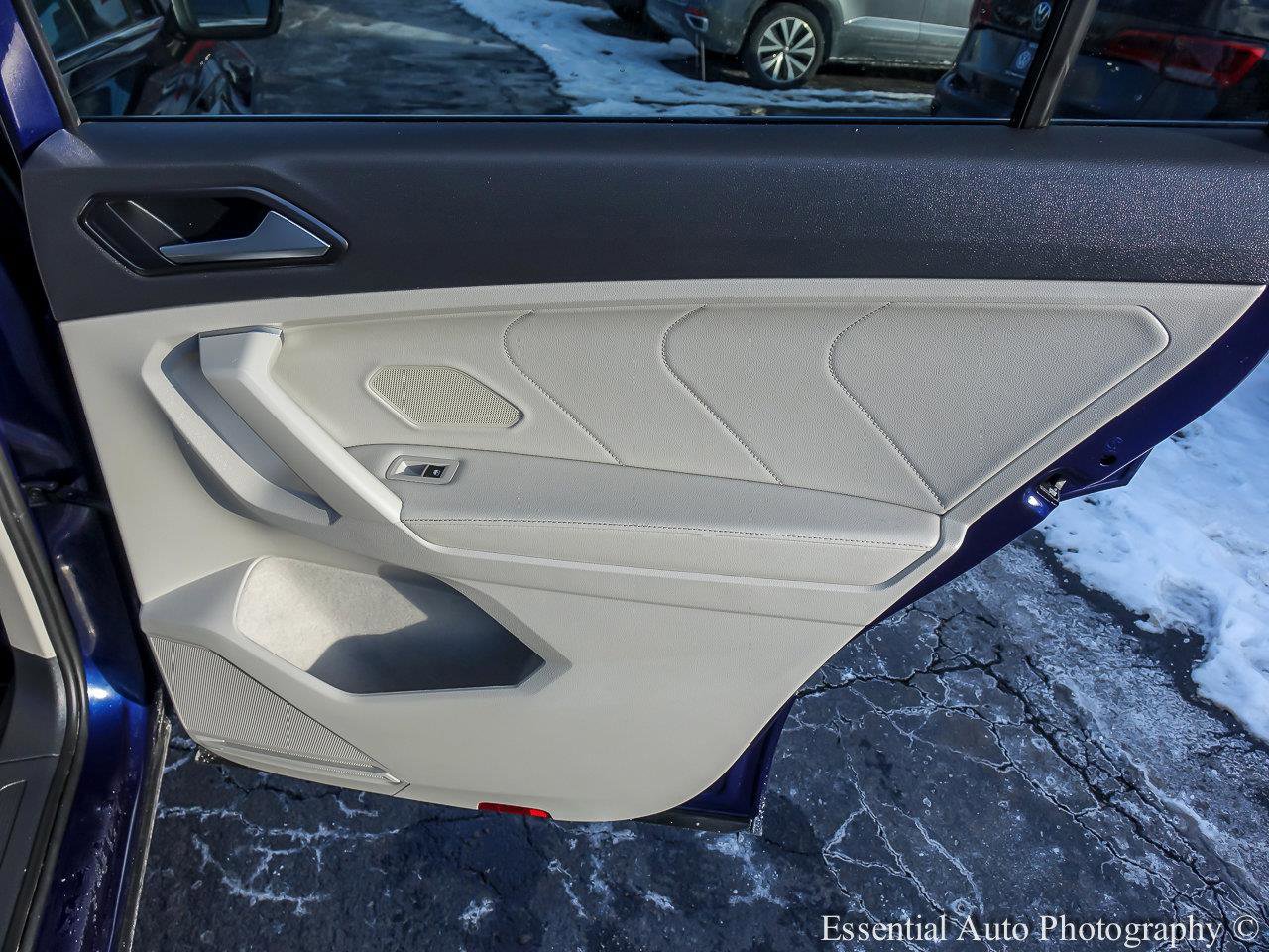 2022 VOLKSWAGEN TIGUAN - Image 23