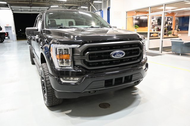 2023 Ford F-150 XL photo 2