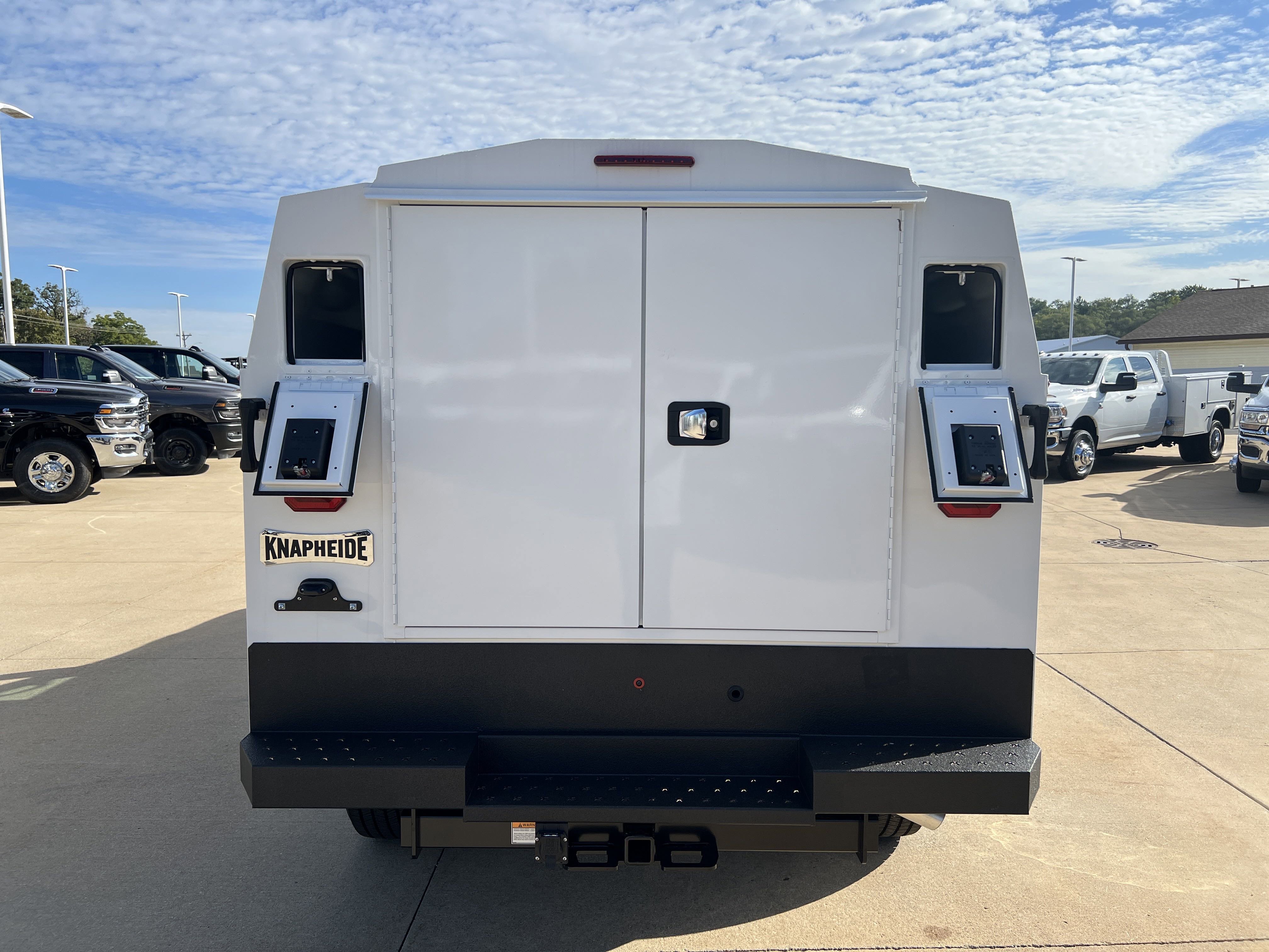 2025 Ram 2500 Tradesman photo 4