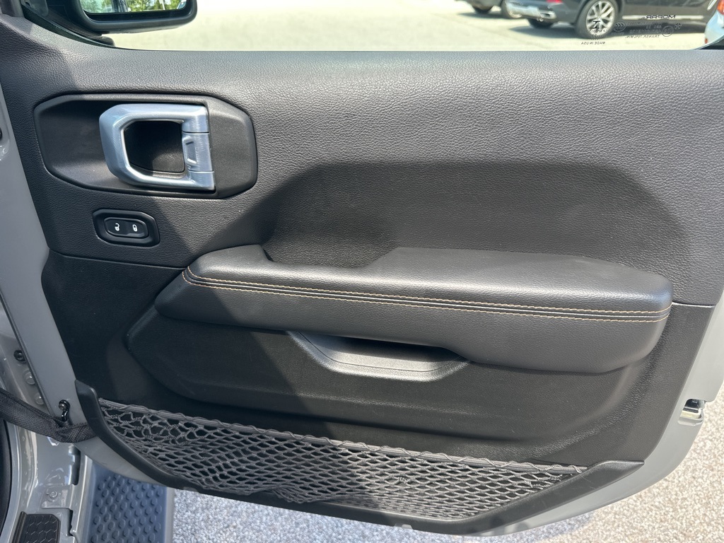 2022 Jeep Wrangler Unlimited Sahara High Altitude photo 19