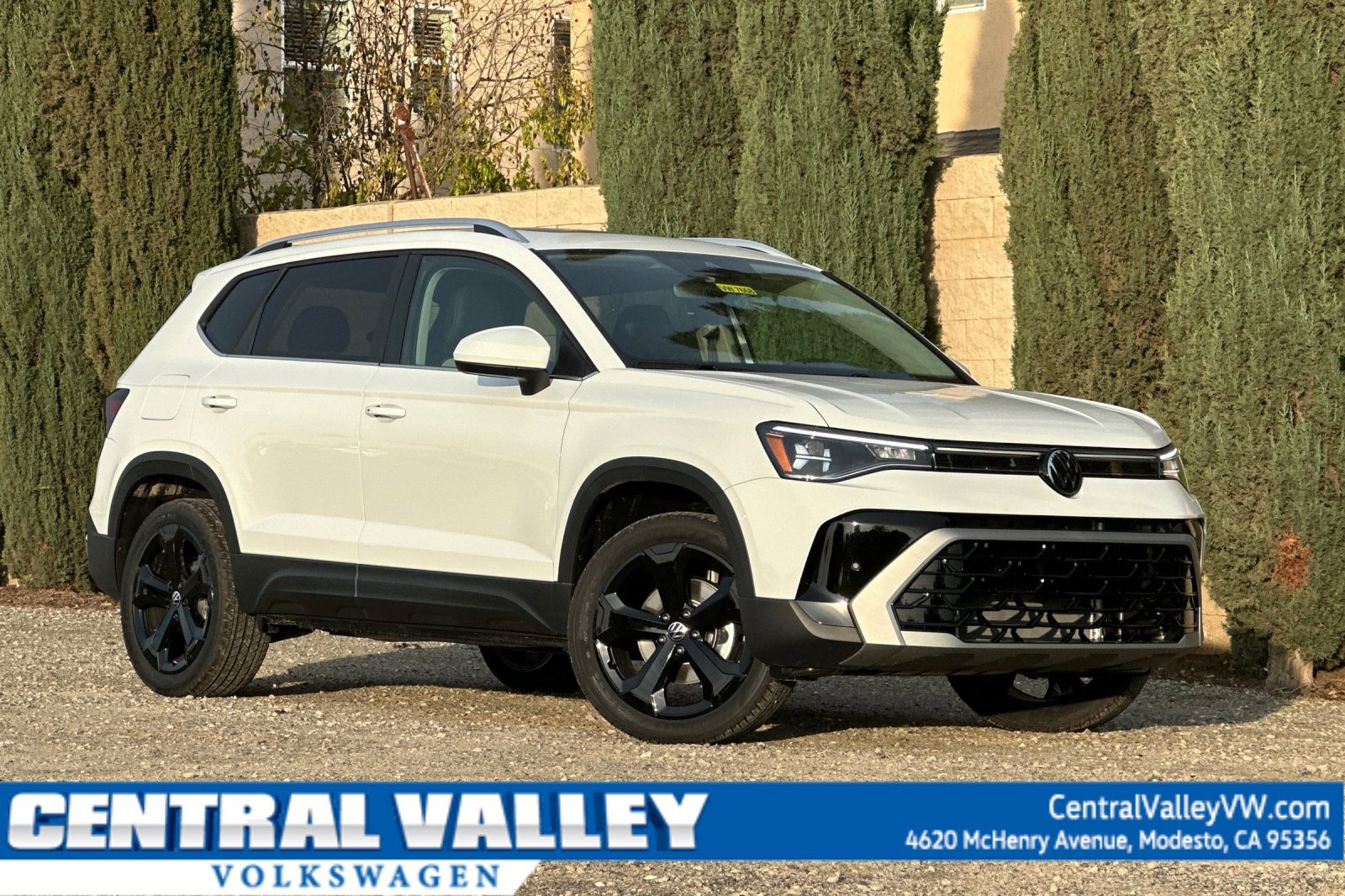 2026 Volkswagen Taos SEL's photo