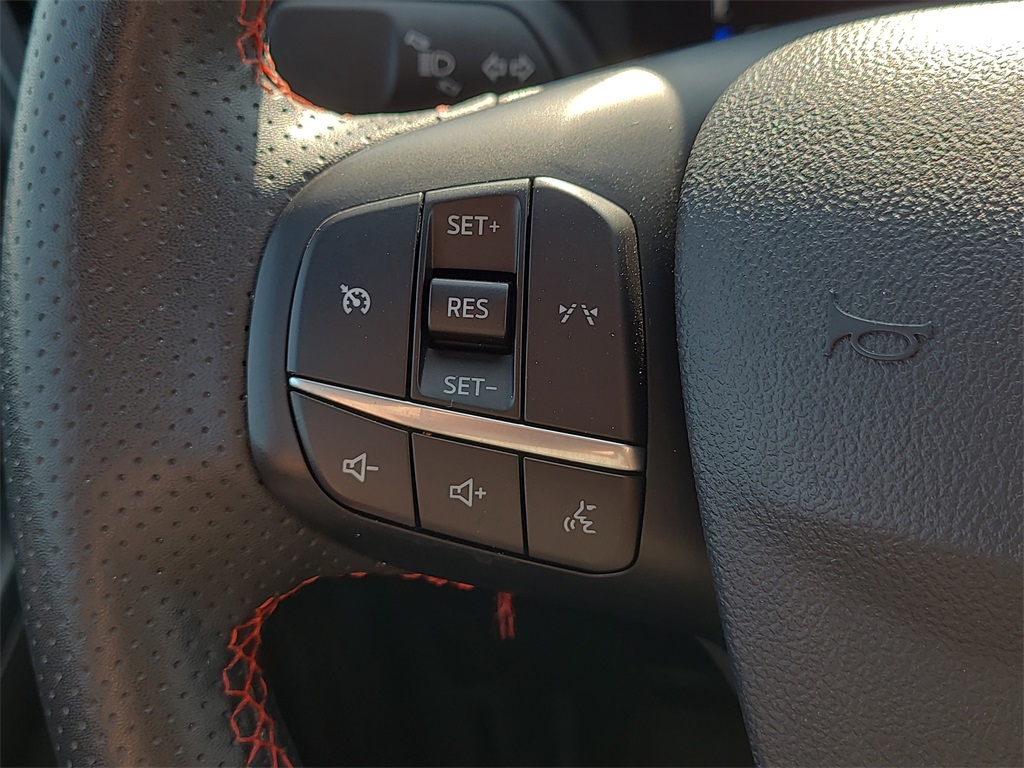 2024 Ford Escape ST-Line photo 29