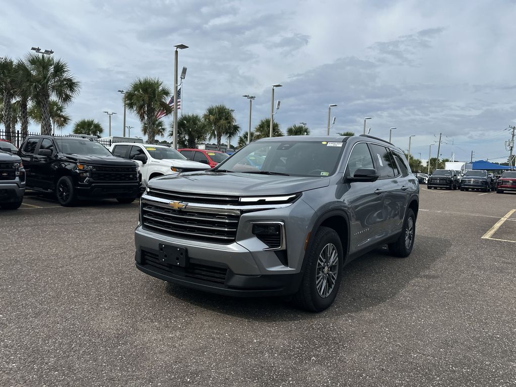 2024 Chevrolet Traverse photo 12