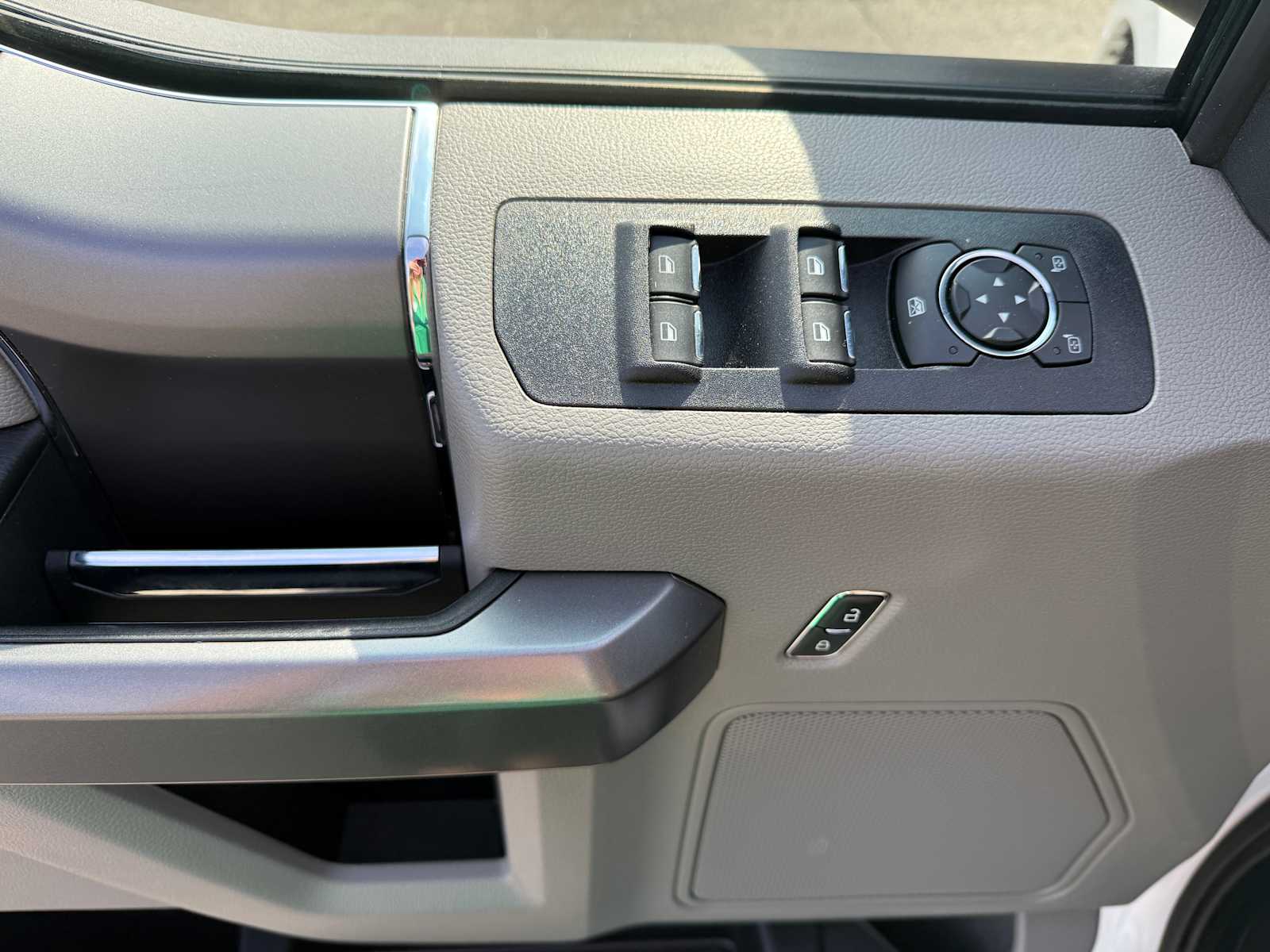 2020 Ford F-150 XLT photo 17
