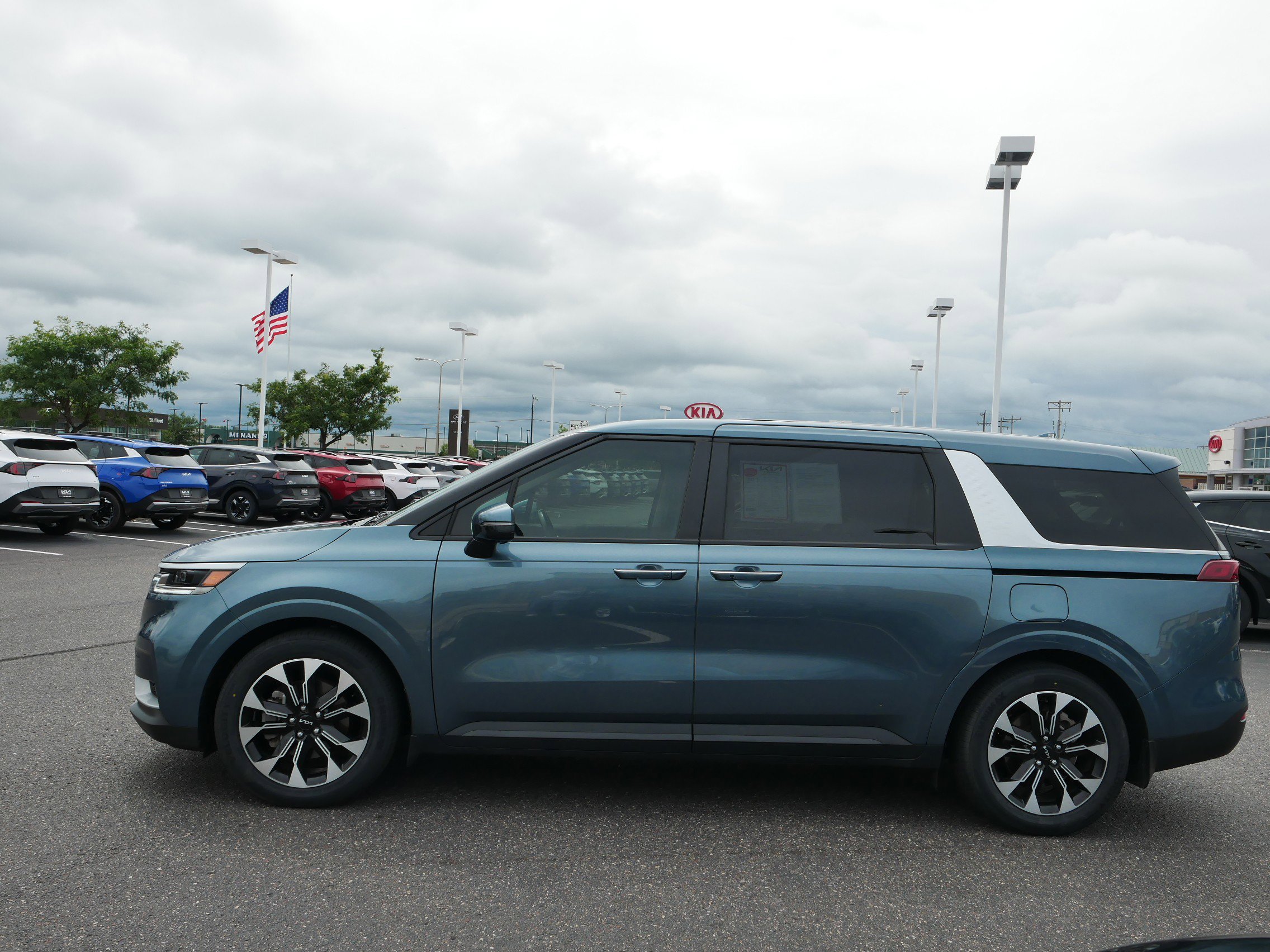 Certified 2024 Kia Carnival EX with VIN KNDNC5H38R6341570 for sale in Waite Park, Minnesota