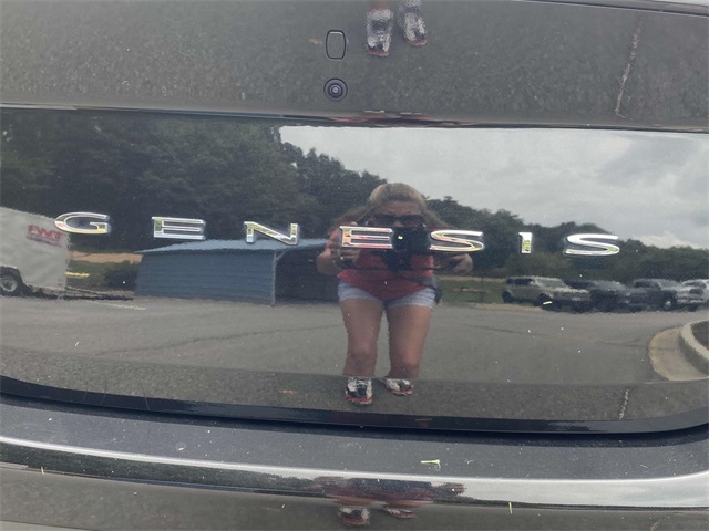 2025 Genesis G70 2.5T photo 4