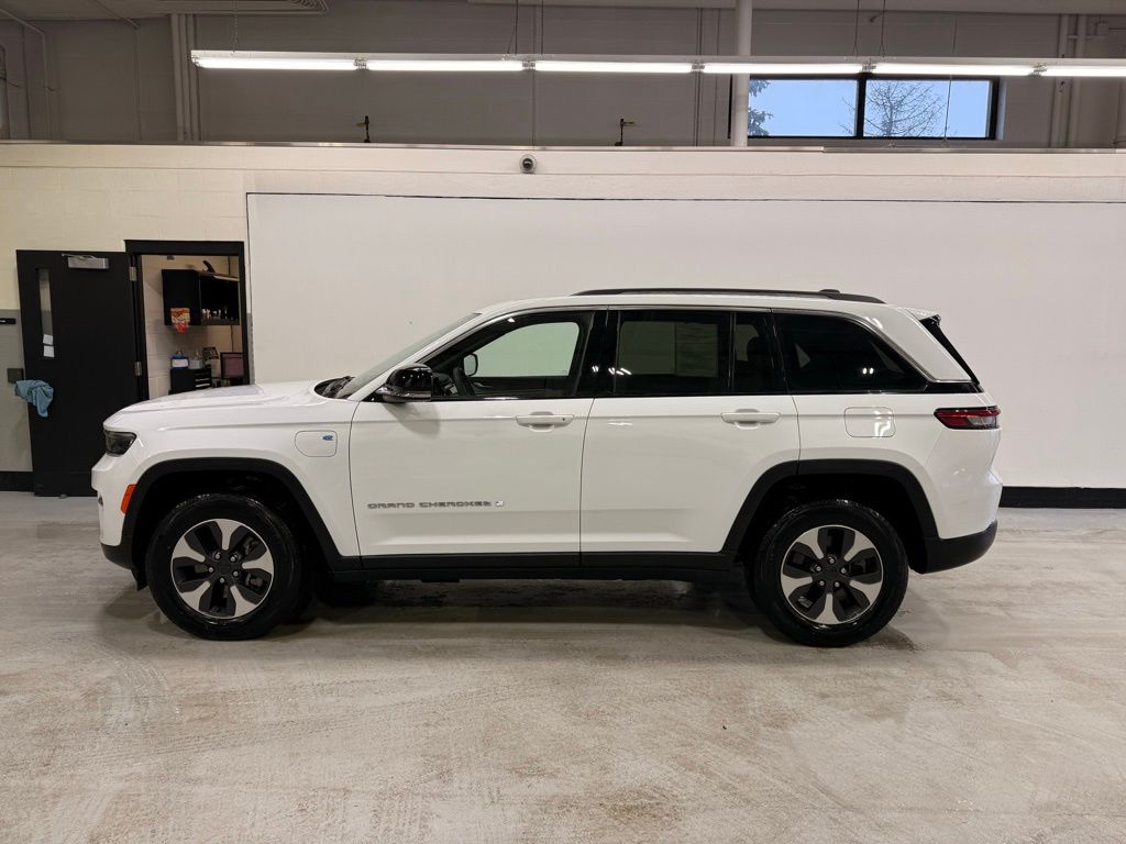 Used 2022 Jeep Grand Cherokee 4xe with VIN 1C4RJYB67N8757071 for sale in Golden Valley, Minnesota