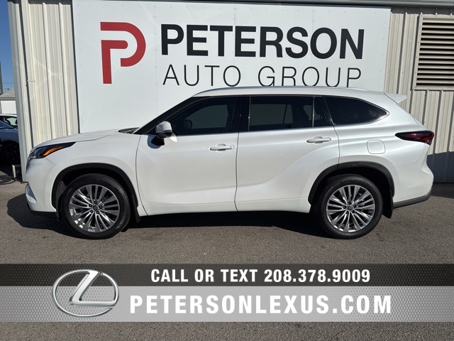 2024 Toyota Highlander Platinum photo 6