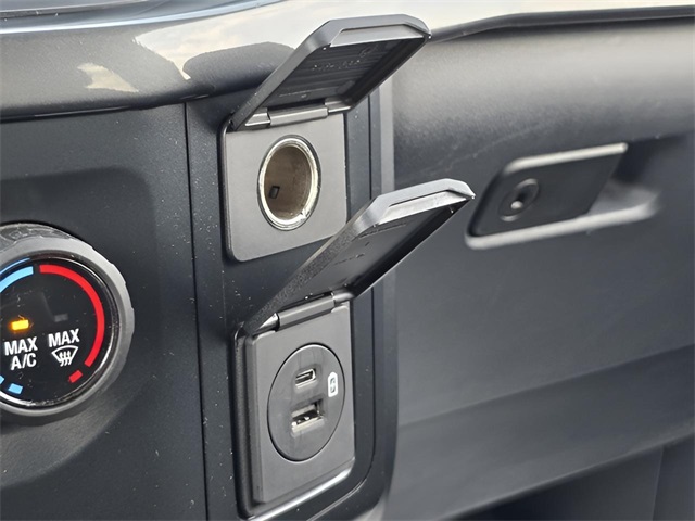 2022 Ford F-150 XL photo 23