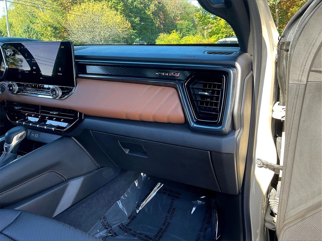 2024 Gmc Canyon AT4 photo 13