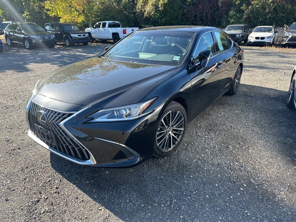 2022 Lexus ES 350 photo 3