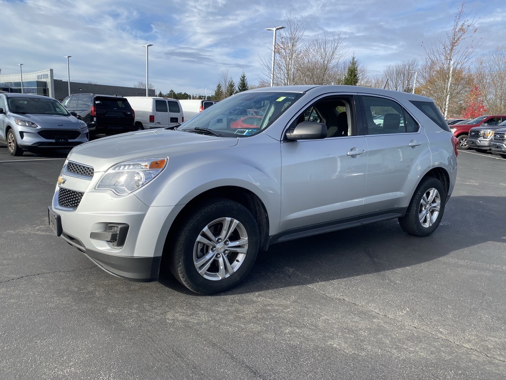 2015 Chevrolet Equinox LS photo 2