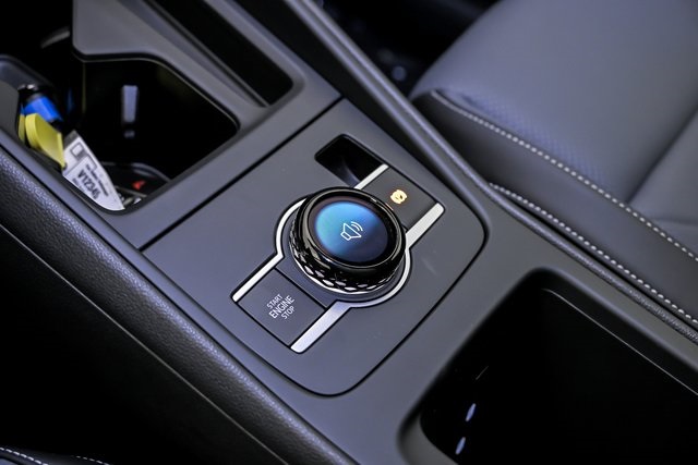 2025 Volkswagen Tiguan SE photo 14