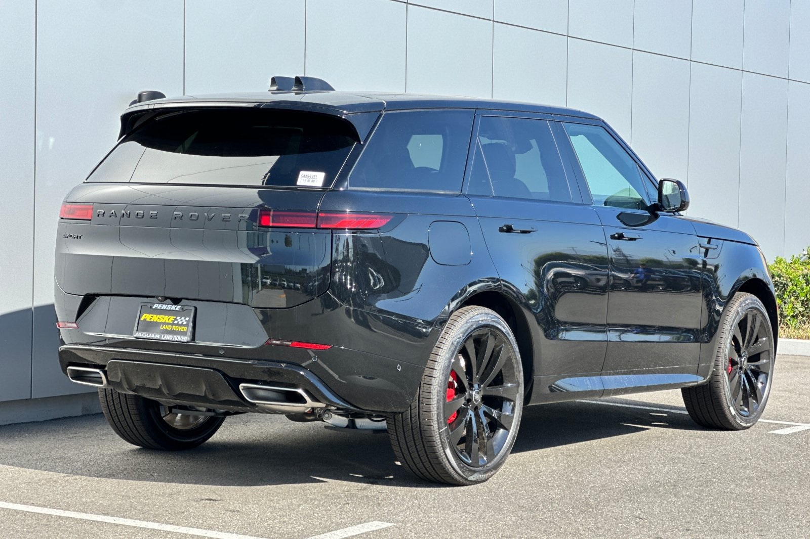 2025 Land Rover Range Rover Sport SE photo 6