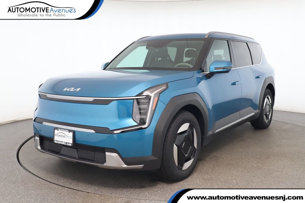 2024 Kia Ev9 Wind's photo
