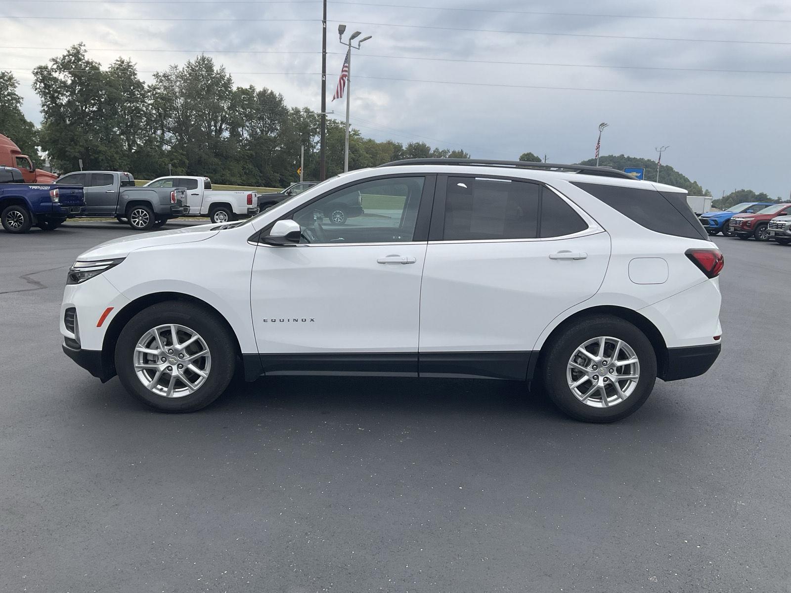 2022 Chevrolet Equinox LT photo 4