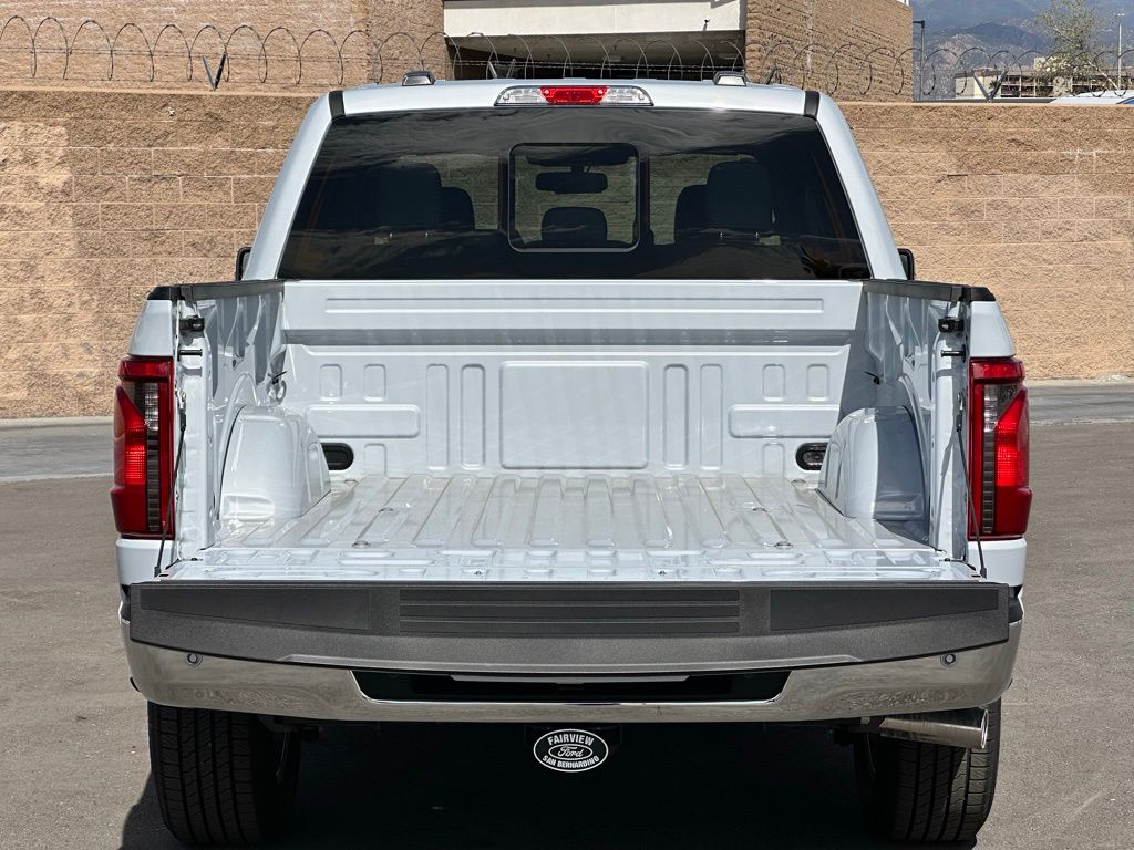 2025 Ford F-150 XLT photo 14