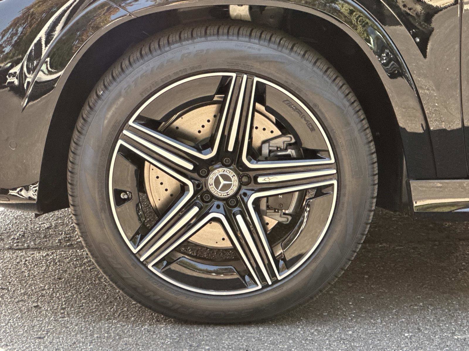 2026 Mercedes Benz GLE 450 4MATIC photo 4