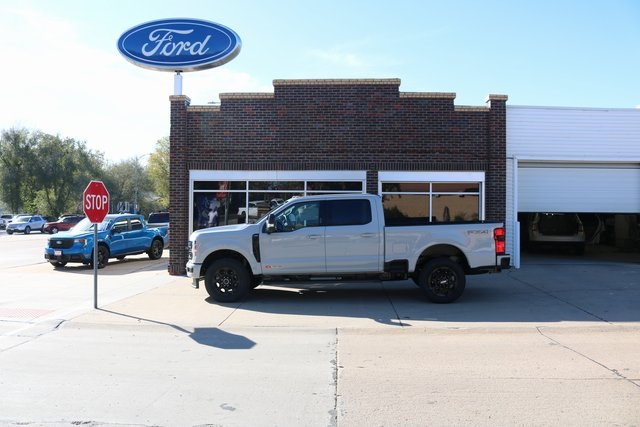 2026 Ford F-250 Super Duty Lariat's photo